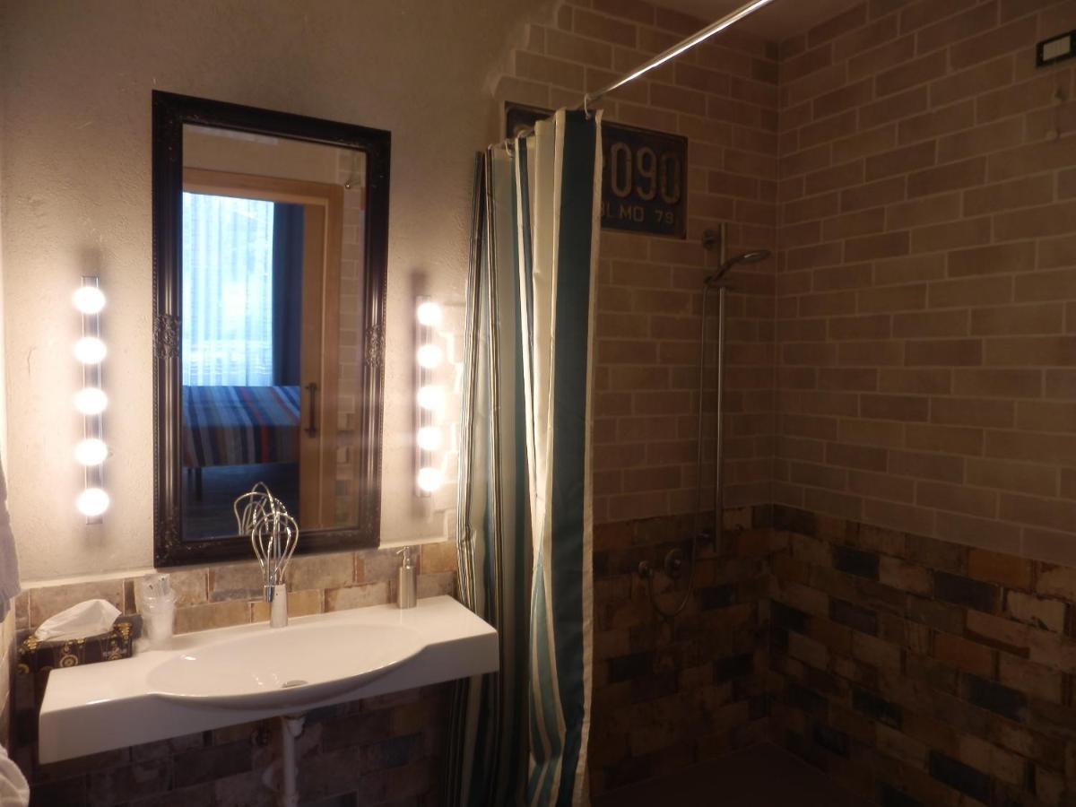 Bb Sharingloft Sirmione Bed & Breakfast Exterior photo